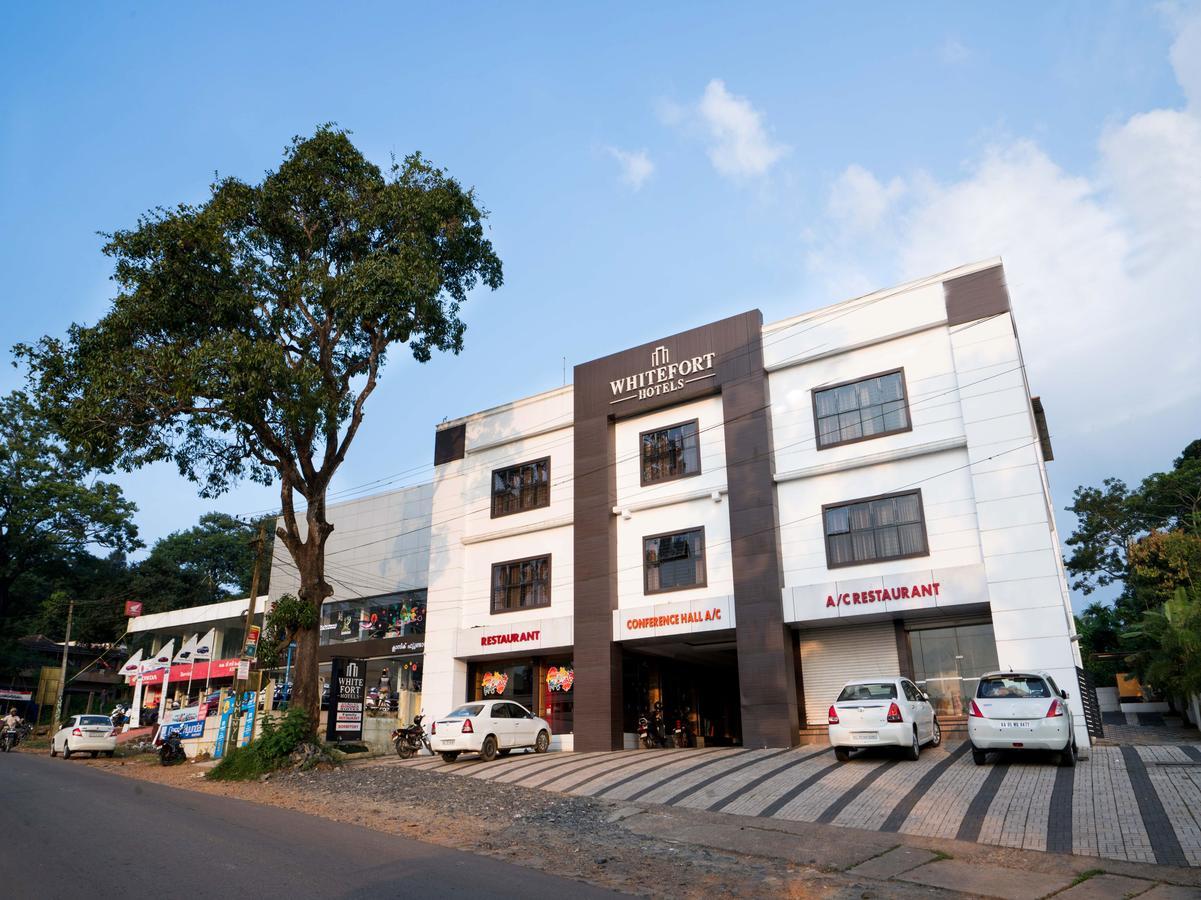 מאננטהוואדי Oyo 9404 Hotel White Fort מראה חיצוני תמונה