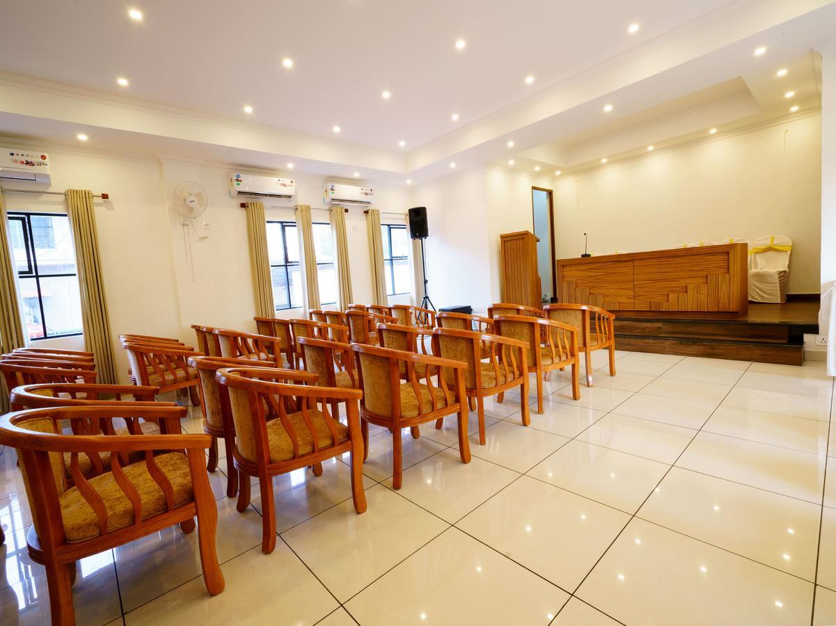 מאננטהוואדי Oyo 9404 Hotel White Fort מראה חיצוני תמונה