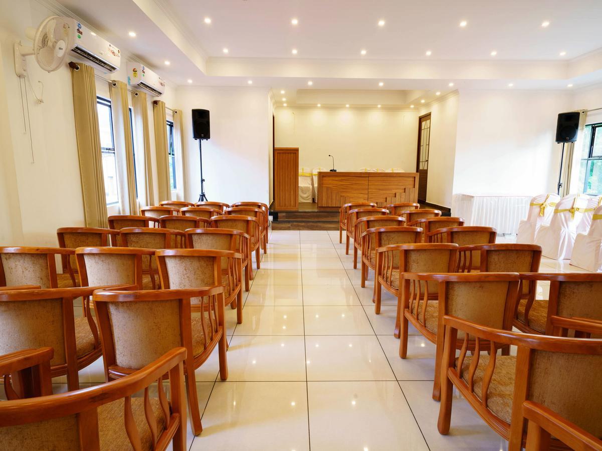 מאננטהוואדי Oyo 9404 Hotel White Fort מראה חיצוני תמונה