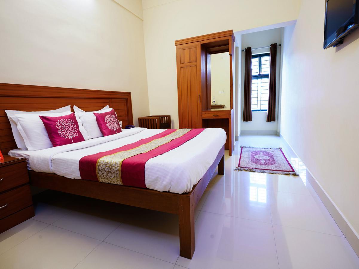 מאננטהוואדי Oyo 9404 Hotel White Fort מראה חיצוני תמונה