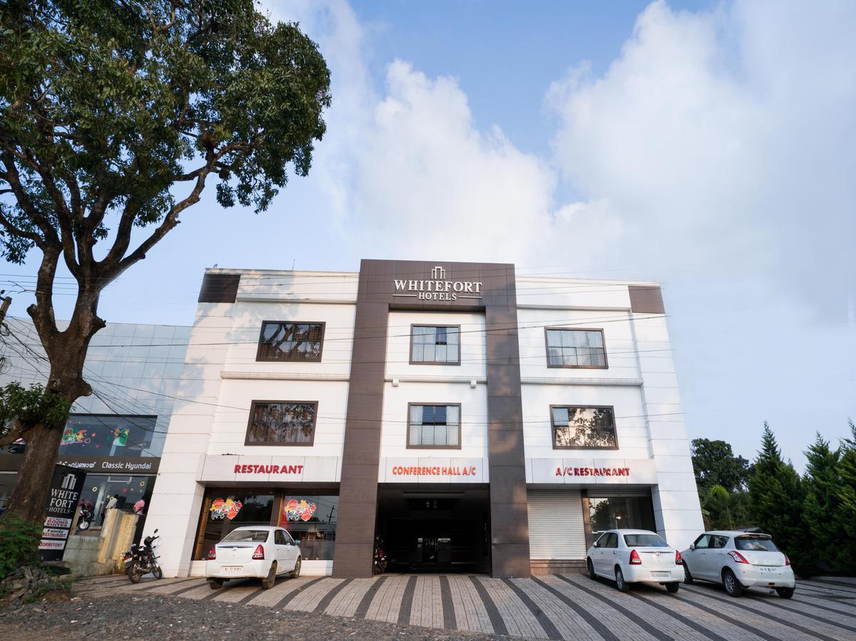 מאננטהוואדי Oyo 9404 Hotel White Fort מראה חיצוני תמונה